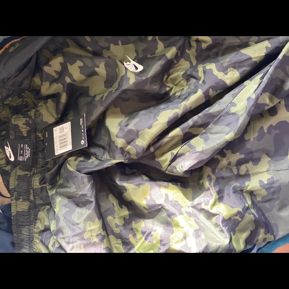 Men’s Nike wind breaker pants